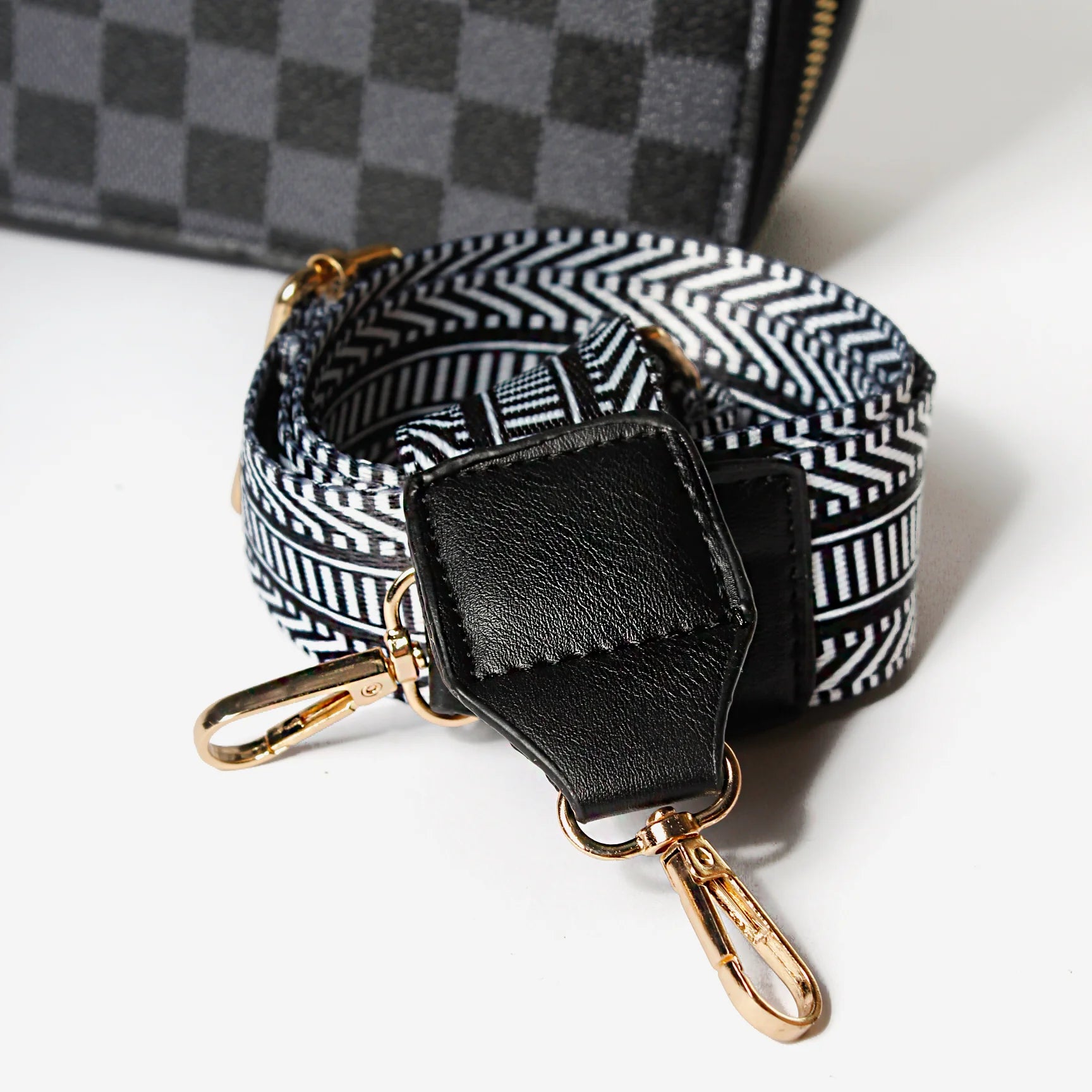 Bolso Manos Libres L 33- Negro Cuadros