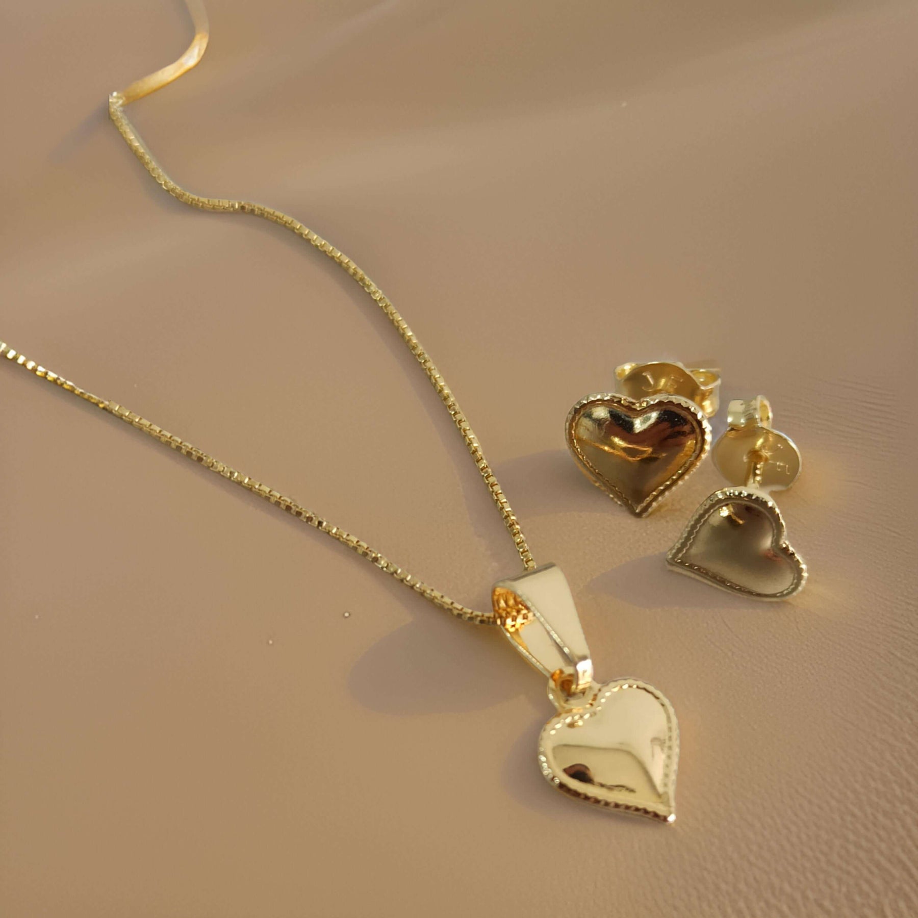 Conjunto Bordeado de Corazón