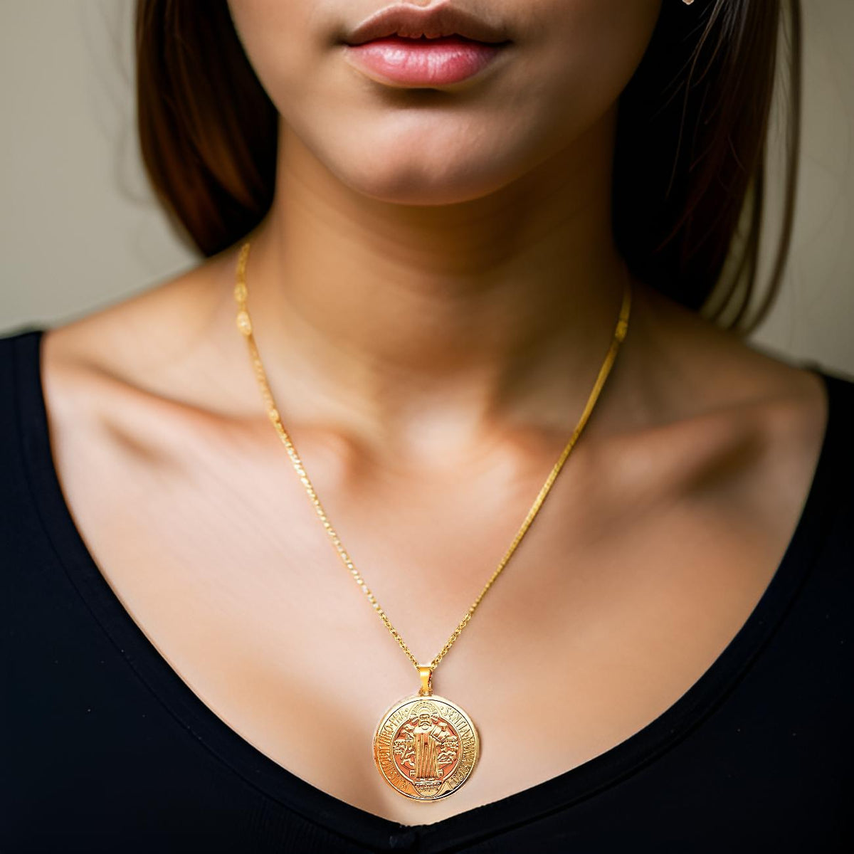 Collar Medalla San Benito Relicario Acero Unisex + Estuche