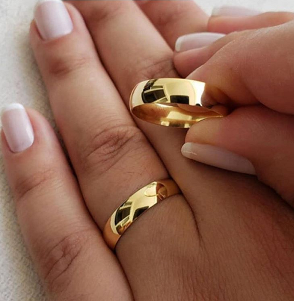 Argollas Clasicas (X2) bañada en oro 18k