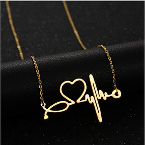 Collar Isabella Latido Corazón Dorado